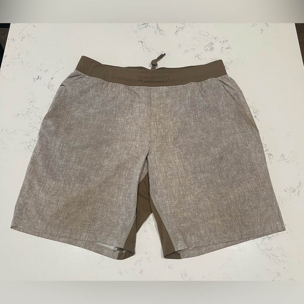 Lululemon T.H.E. Shorts Mens XL